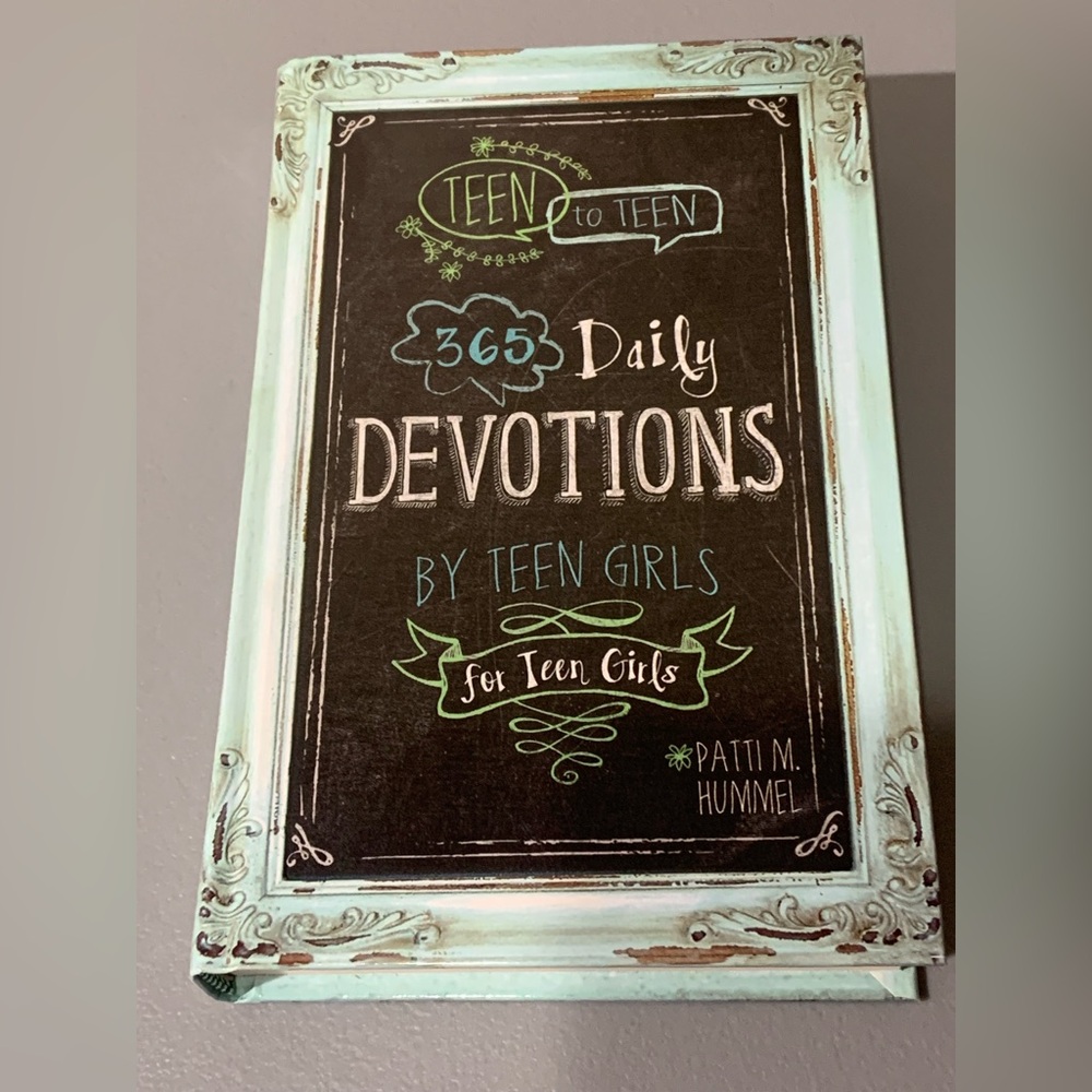 Teen to Teen 365 Daily Devotions Book